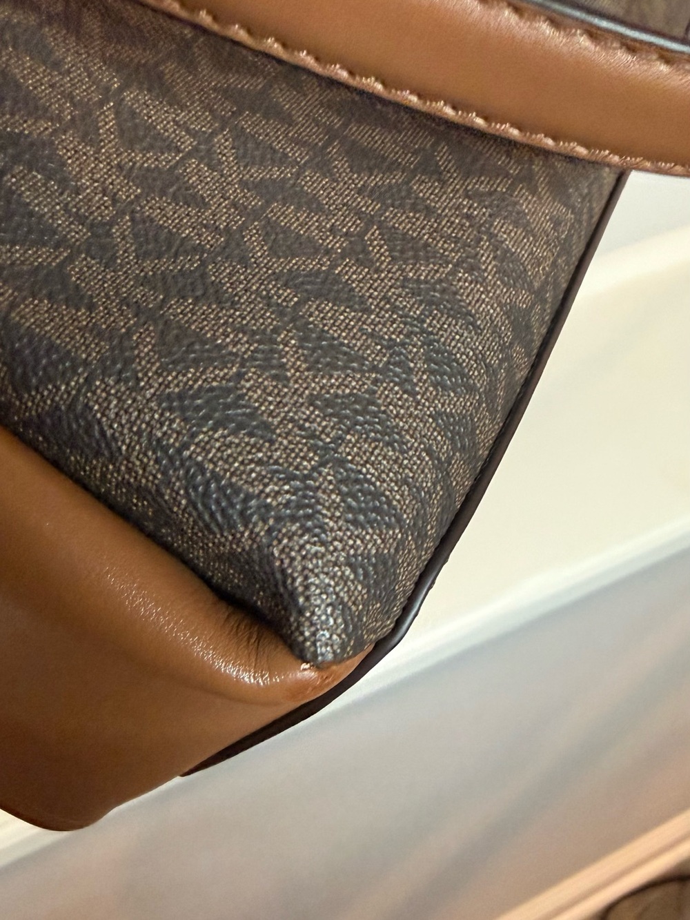 Michael Kors Brown Monogram Cecily bag - Picture 10 of 12